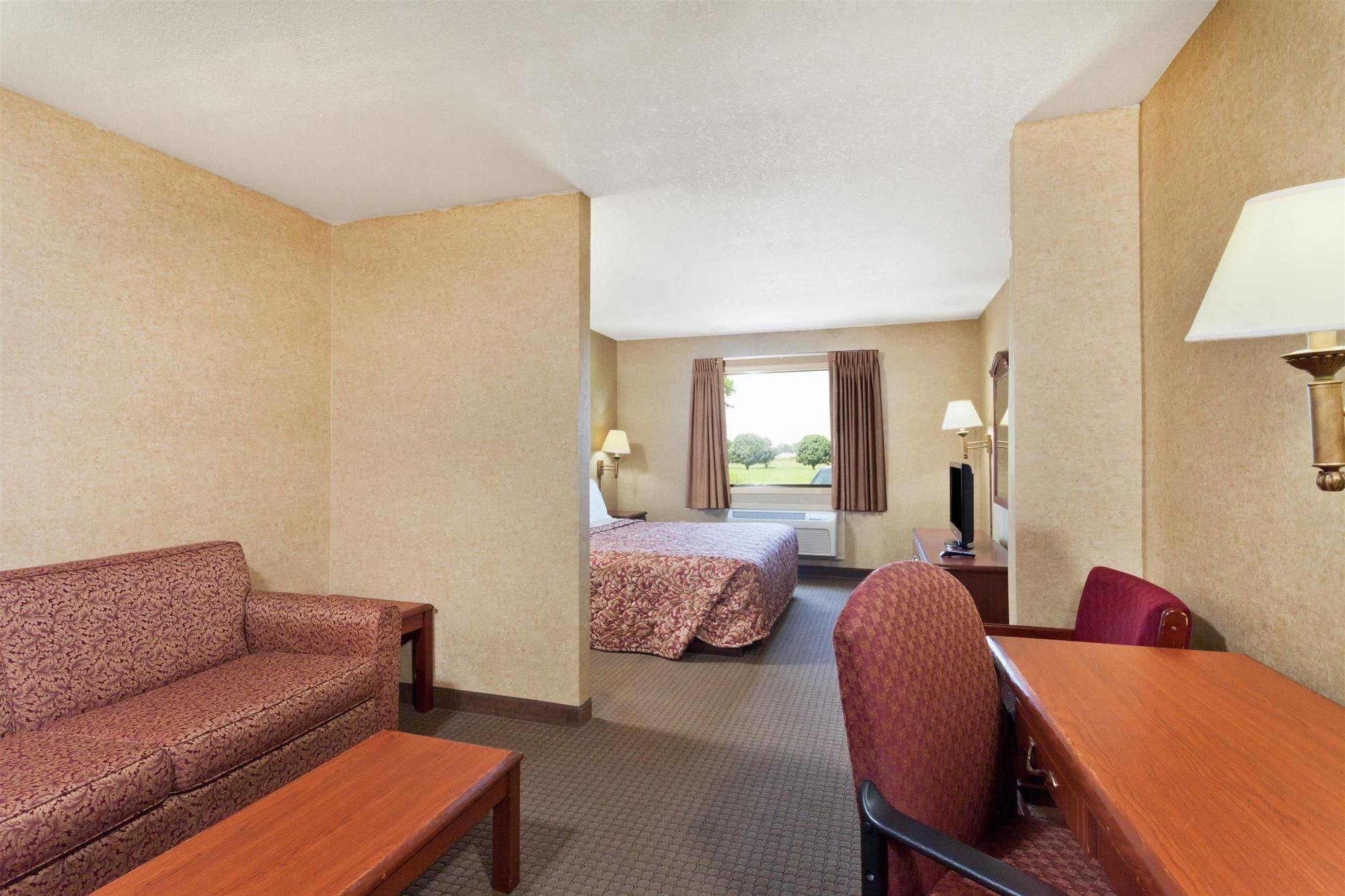 Days Inn & Suites By Wyndham Wynne Exterior foto